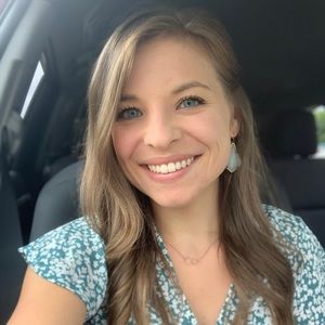 Meet your Posher, Courtney